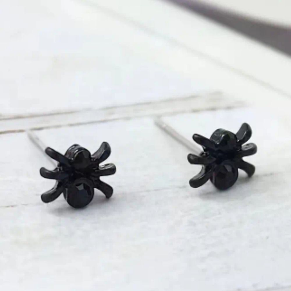 Chic Black Spider Alloy Stud Earrings